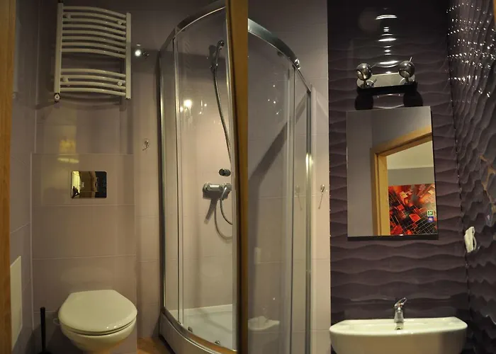 托波拉公寓 公寓 *